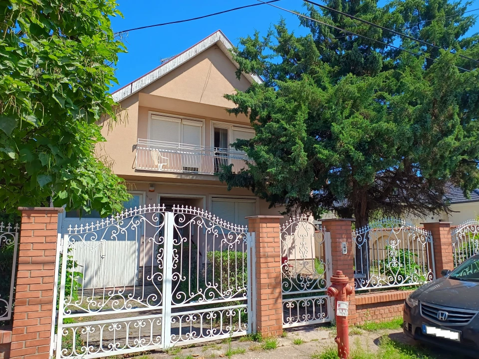 Eladó családi ház, Debrecen