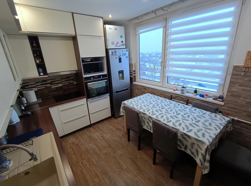 Eladó panellakás, Debrecen