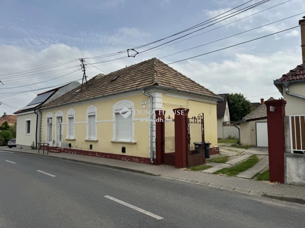 For sale house, Veszprém