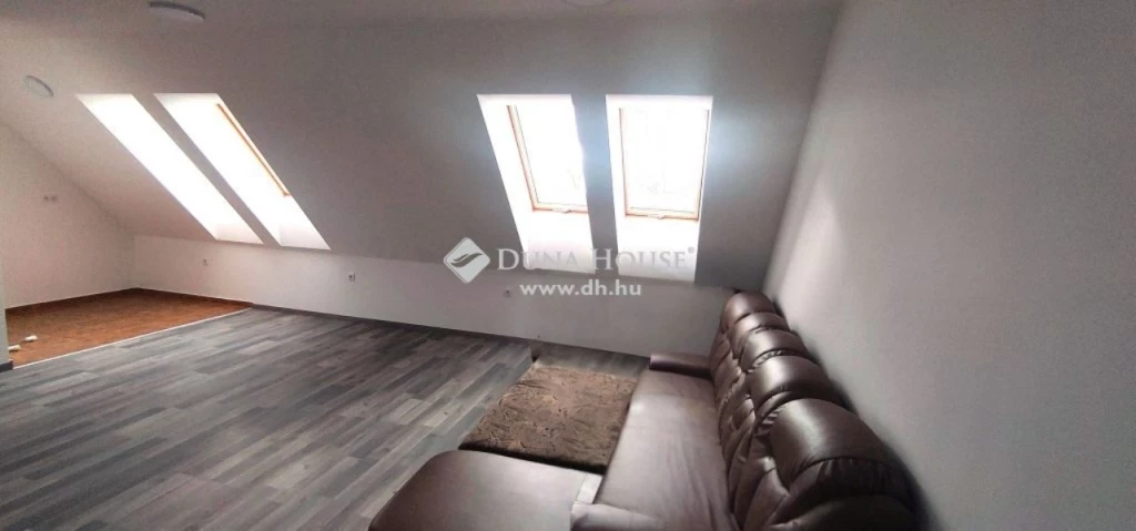 For sale brick flat, Hegyeshalom