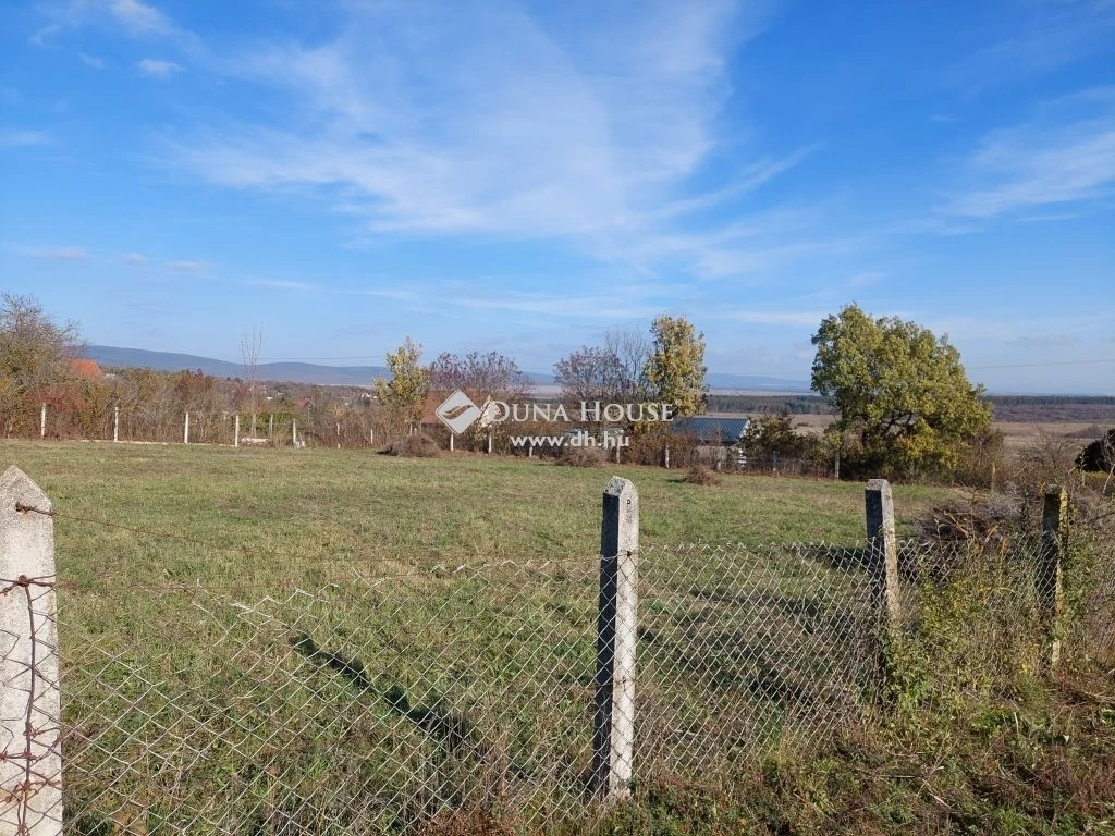 Eladó telek, Veszprém