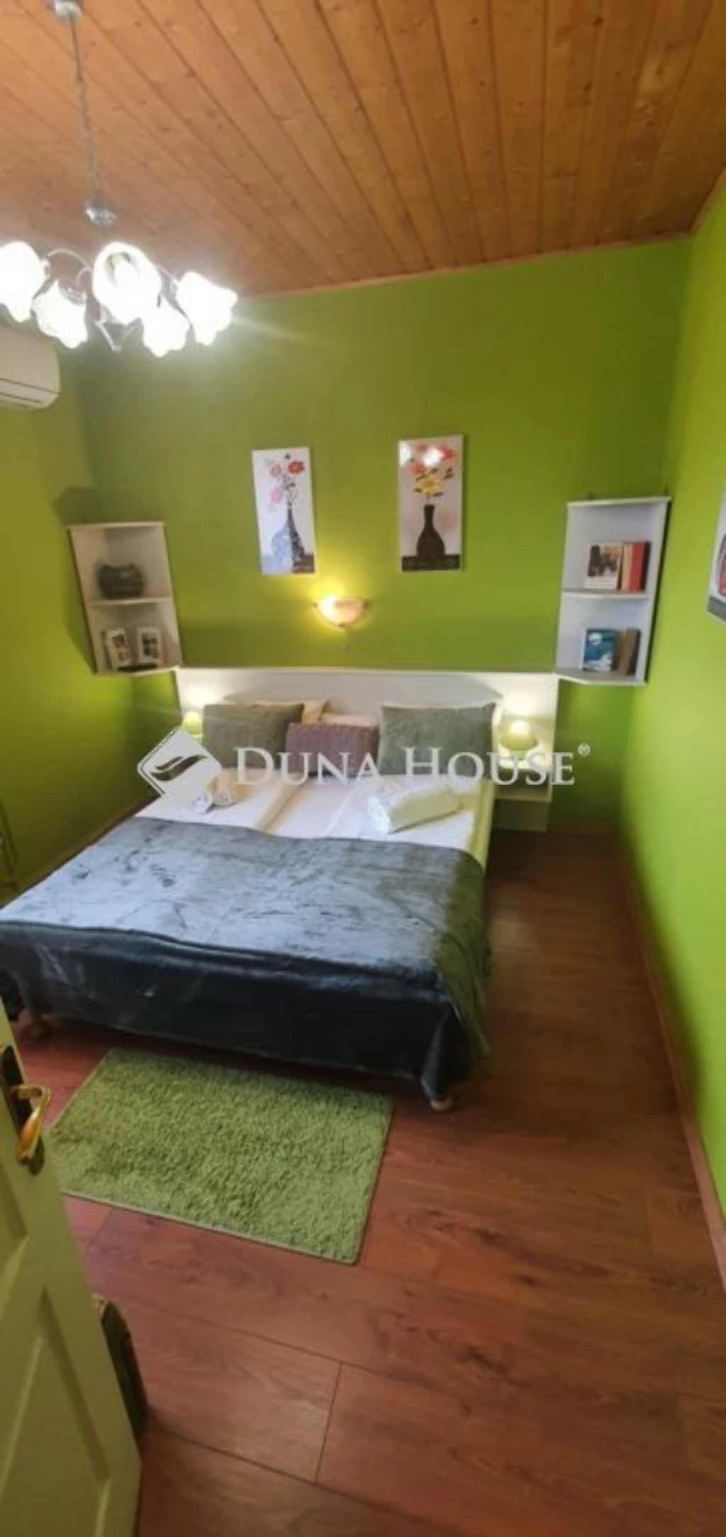 Eladó ház, Siófok