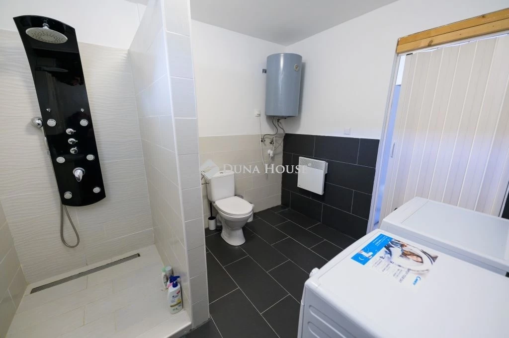 Eladó ház, Pásztori