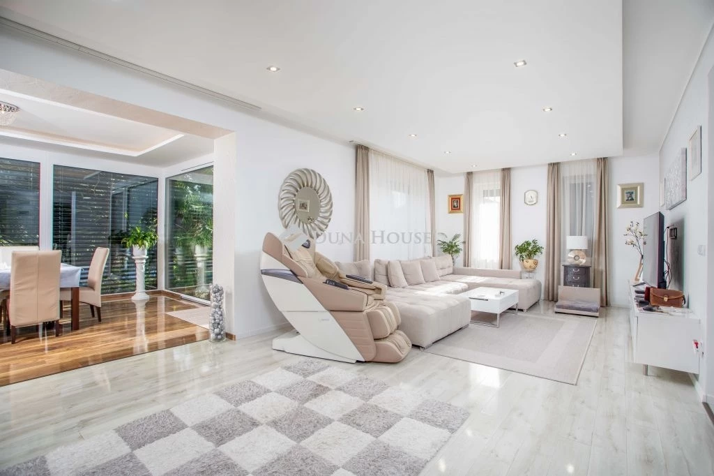 c3-1-name c2-1-name, Halászi