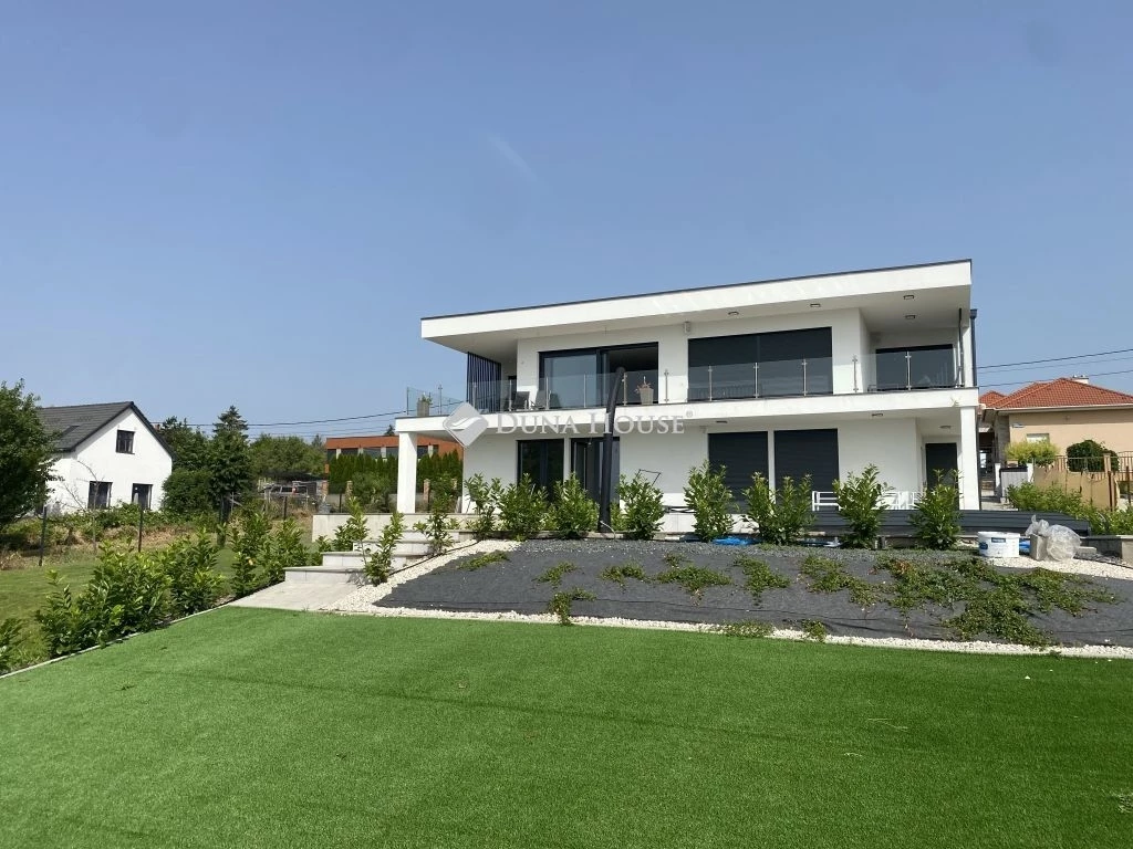 c3-1-name c2-2-name, Balatonalmádi