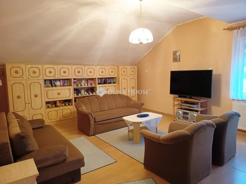 Eladó lakás, Sopron