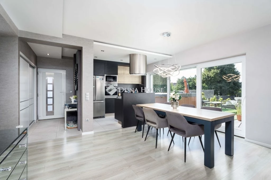 For sale brick flat, Mosonmagyaróvár