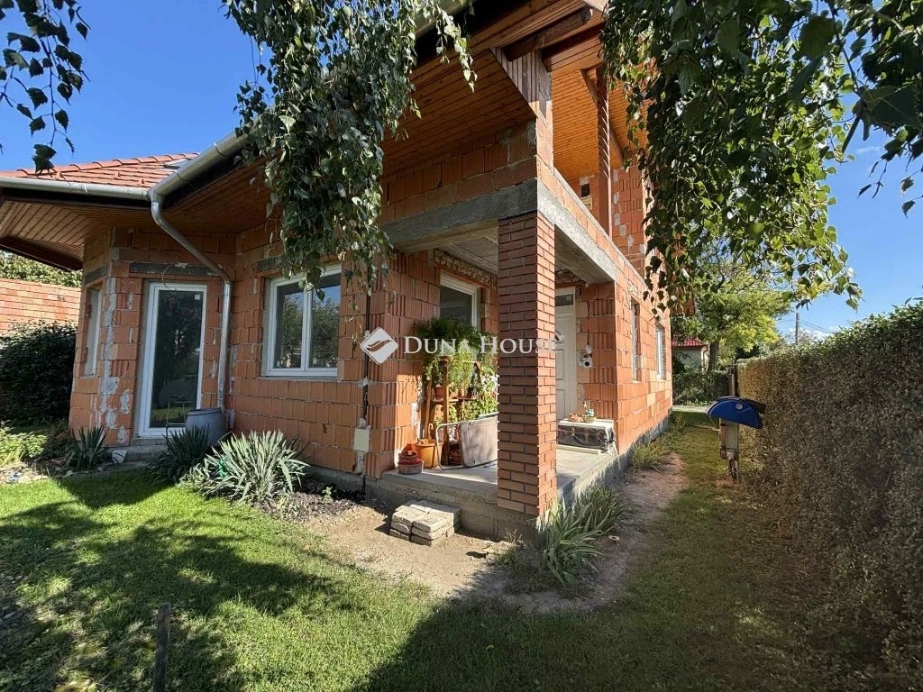 c3-1-name c2-1-name, Halászi