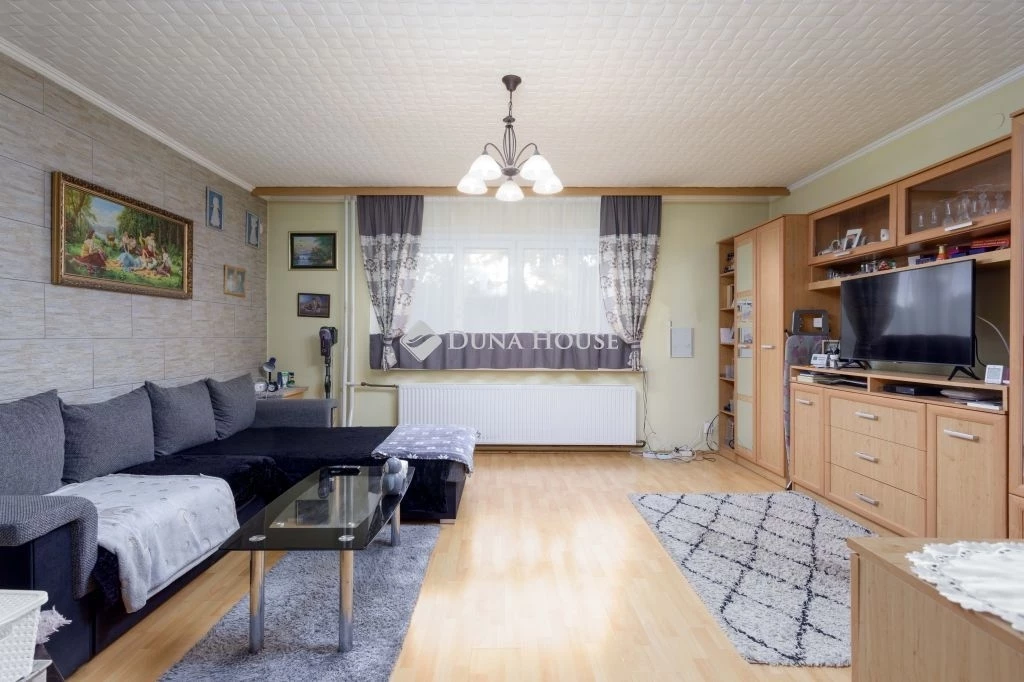 For sale house, Levél