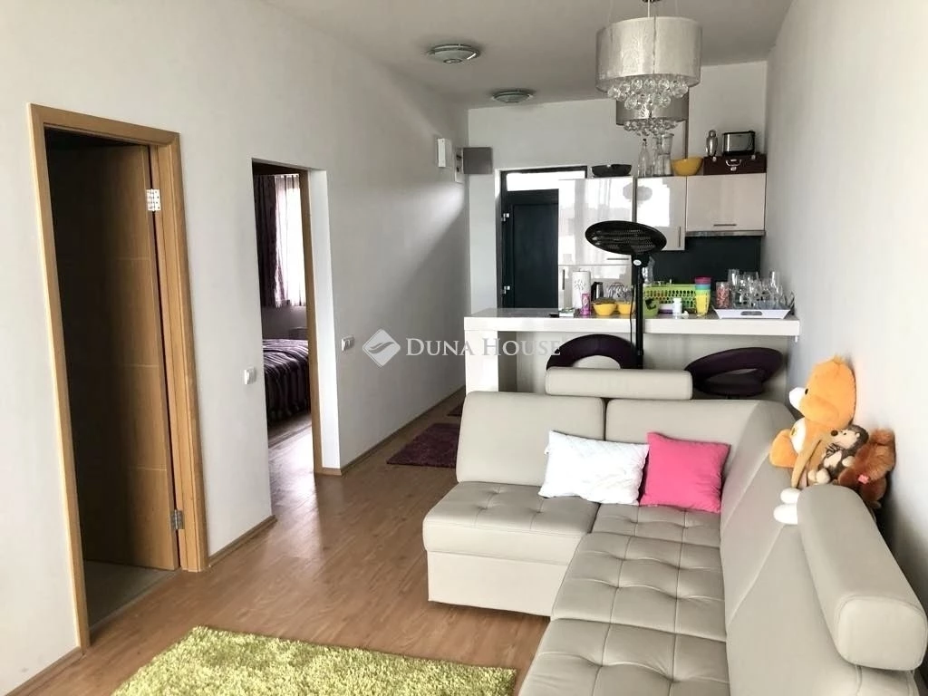 Eladó lakás, Siófok