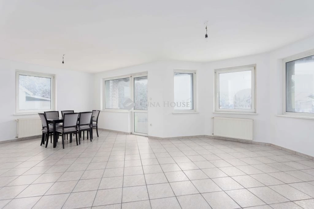 Eladó ház, Hegyeshalom