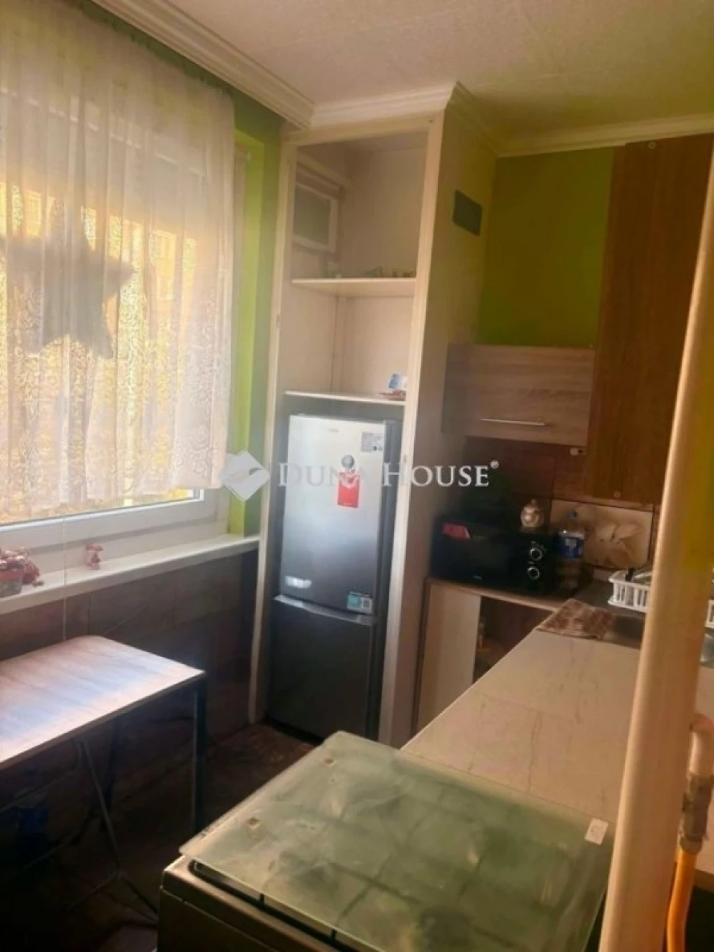 Eladó lakás, Győr