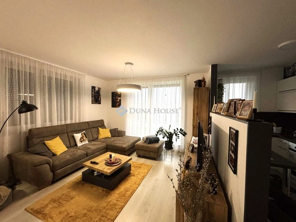 For sale brick flat, Mosonmagyaróvár