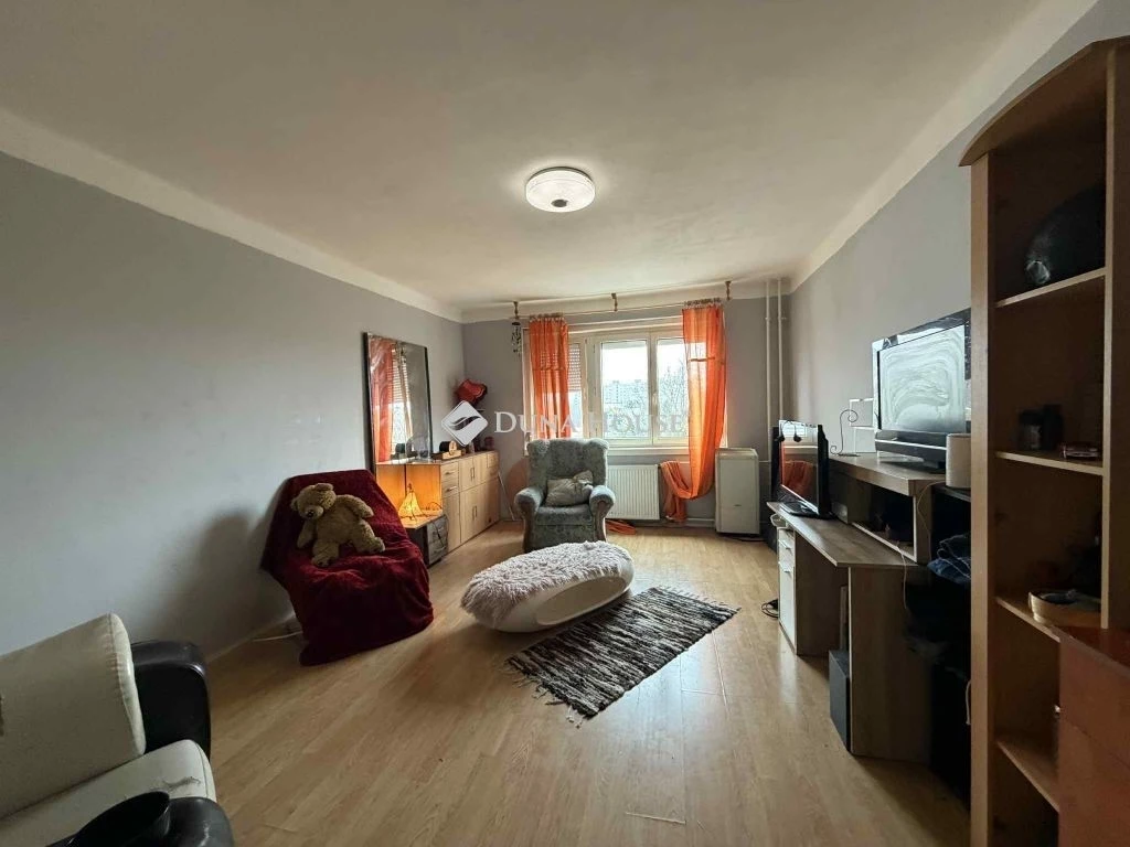 For sale brick flat, Győr