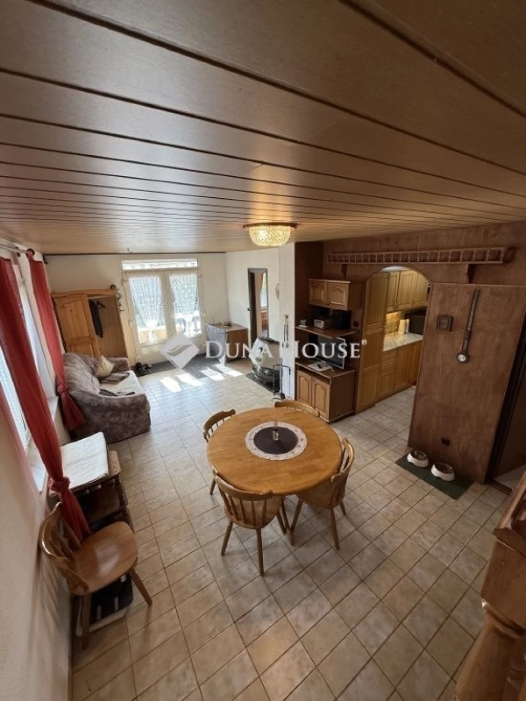 Eladó ház, Alsóörs