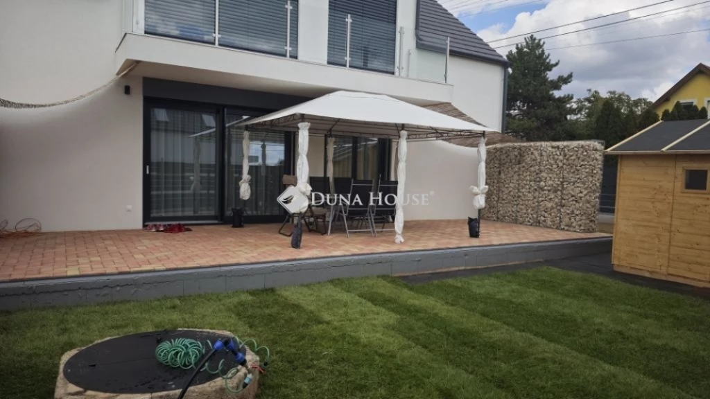 Eladó lakás, Balatonalmádi