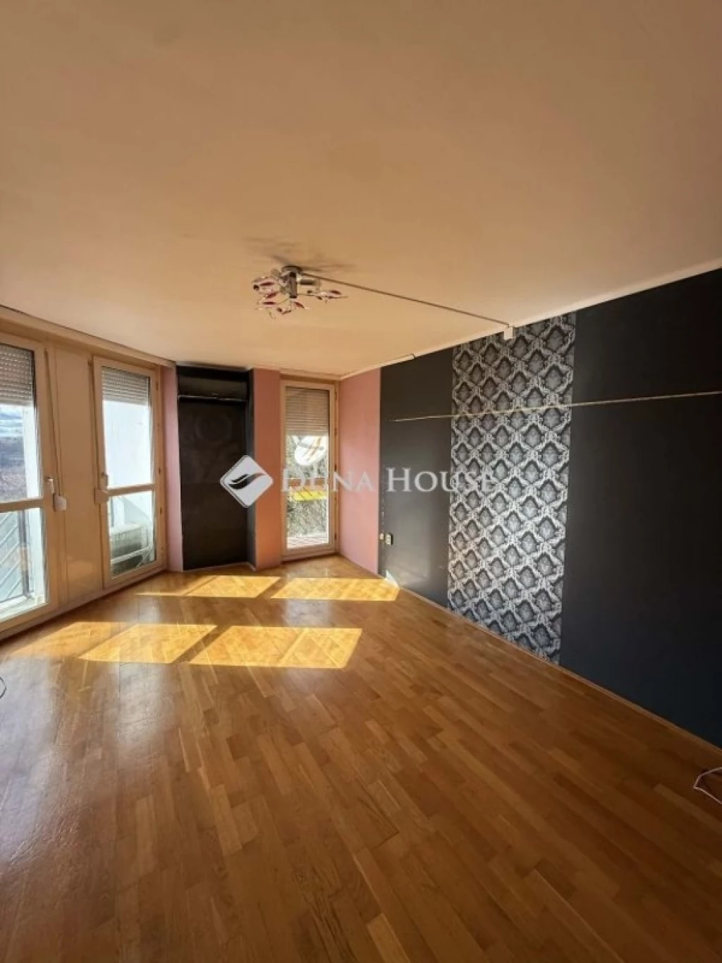 For sale brick flat, Siófok