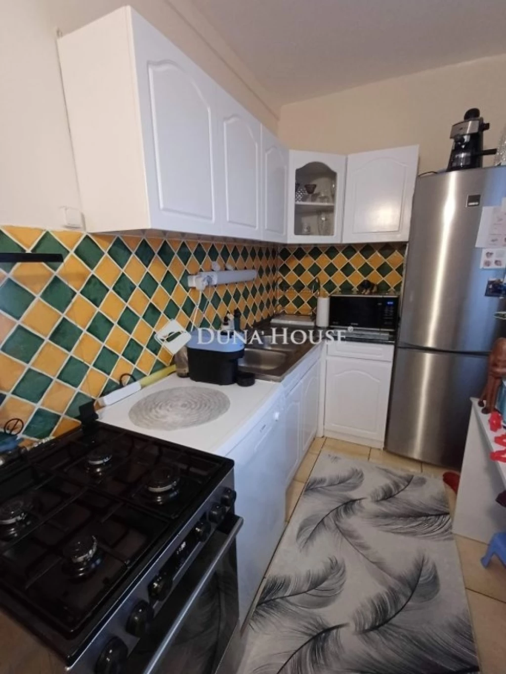 Eladó lakás, Győr