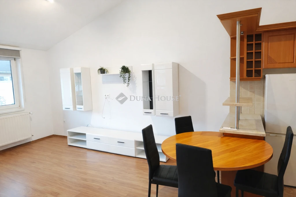 c3-1-name c2-19-name, Kapuvár