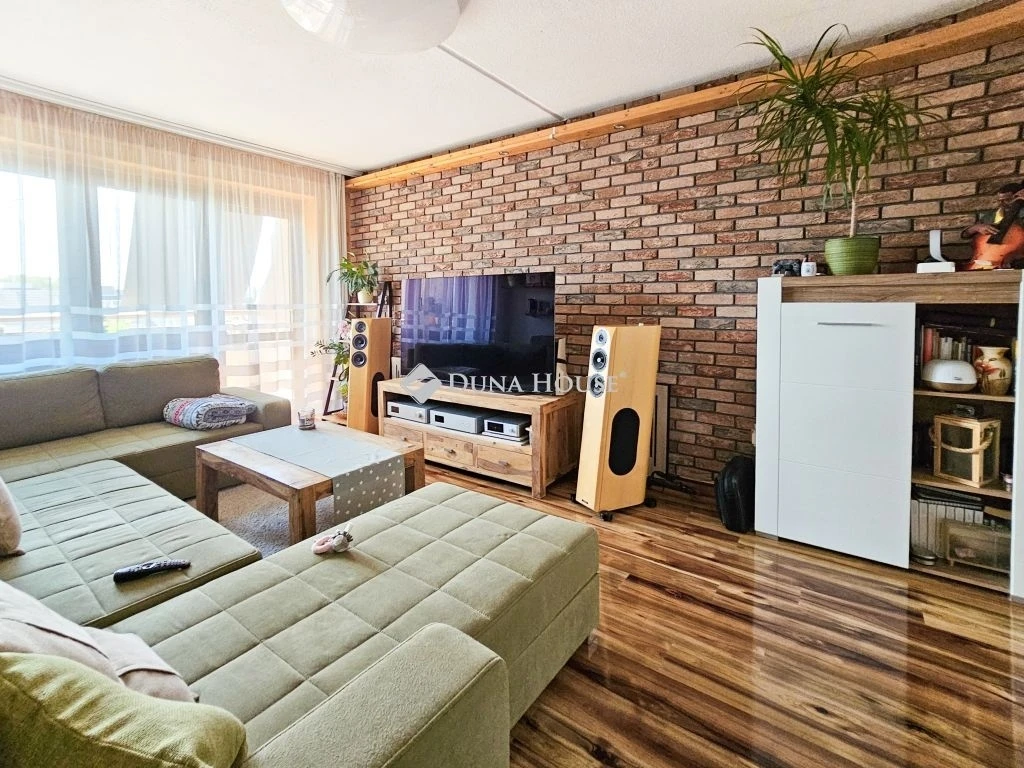 c3-1-name c2-20-name, Győr