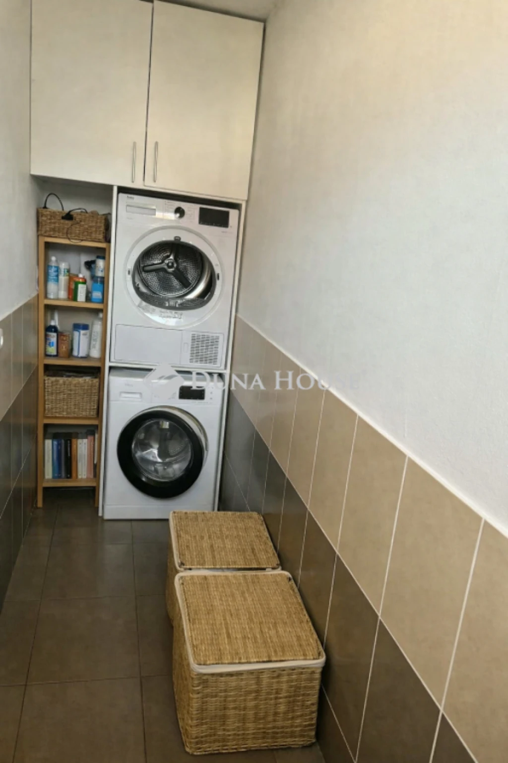 Eladó ház, Gyömöre