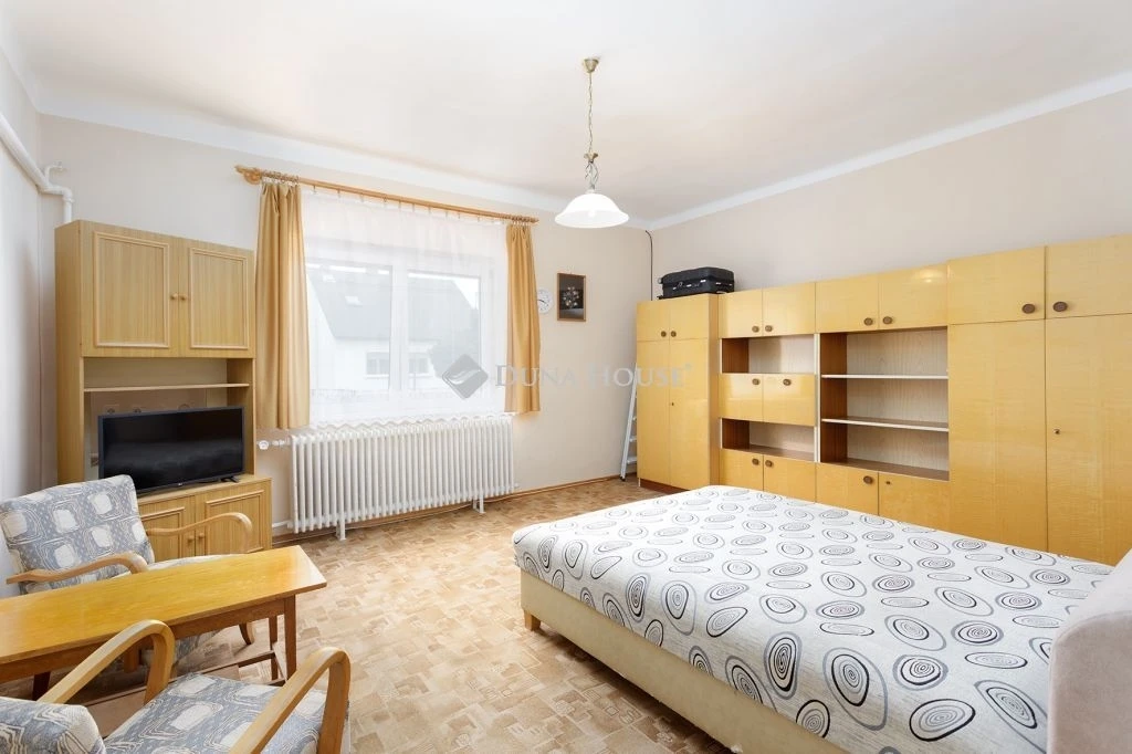 Eladó ház, Győr