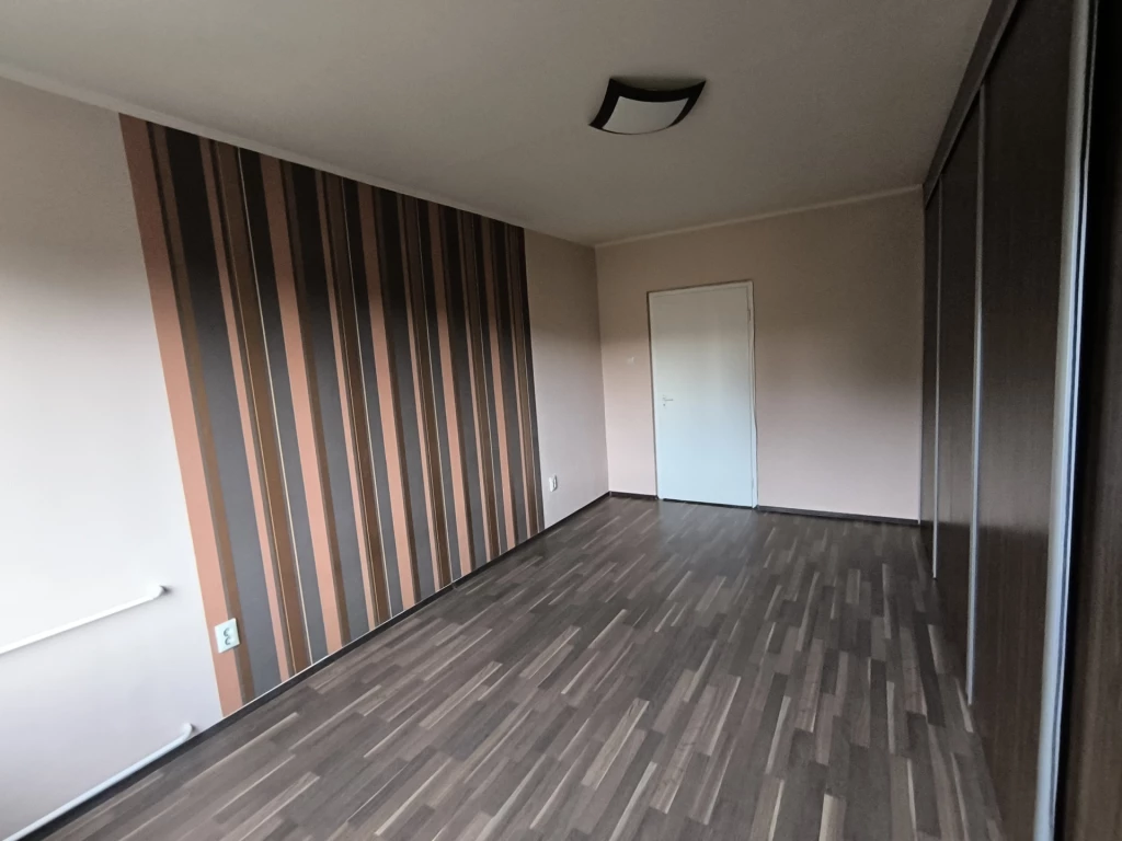 For rent panel flat, Miskolc, Győri Kapu