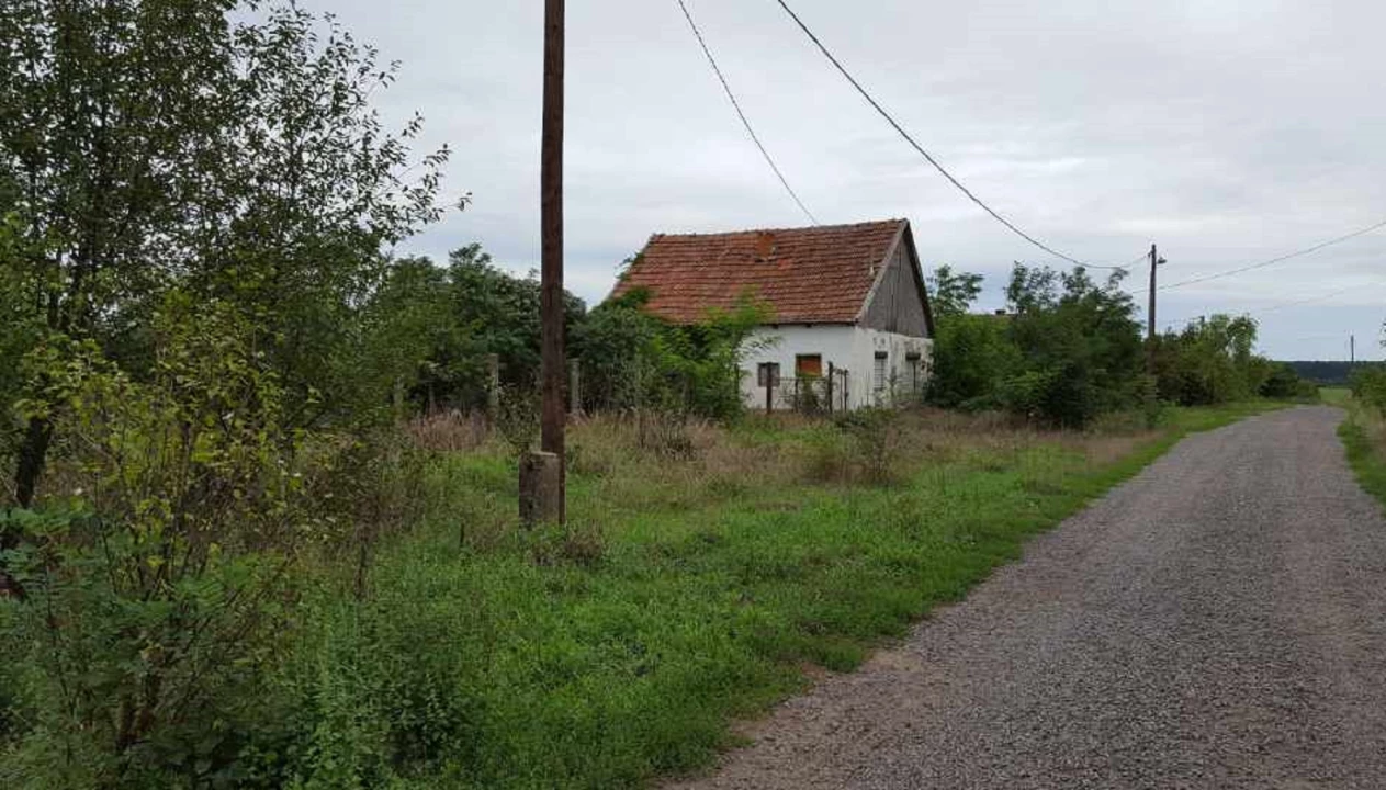 Eladó építési telek, Nagykamarás