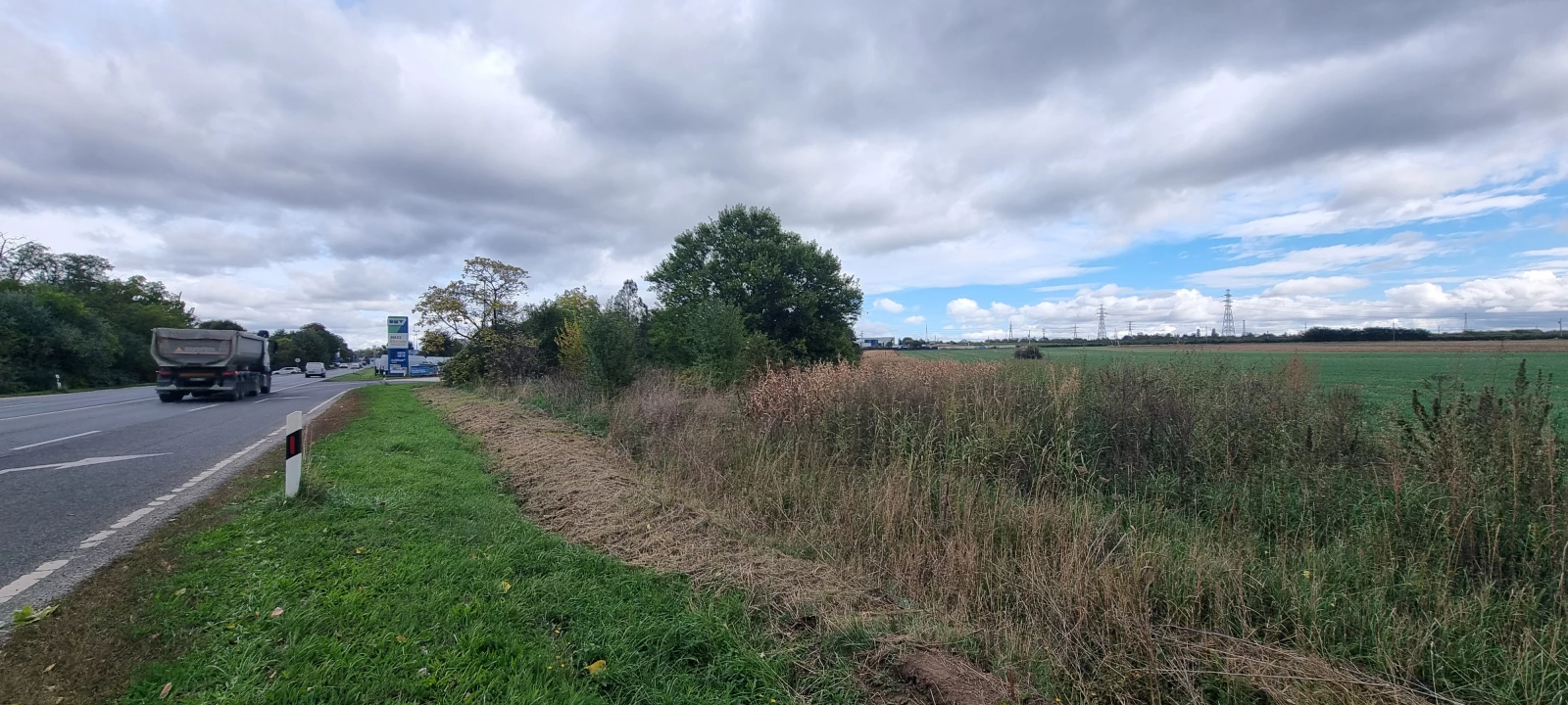 For sale industrial plot, Érd