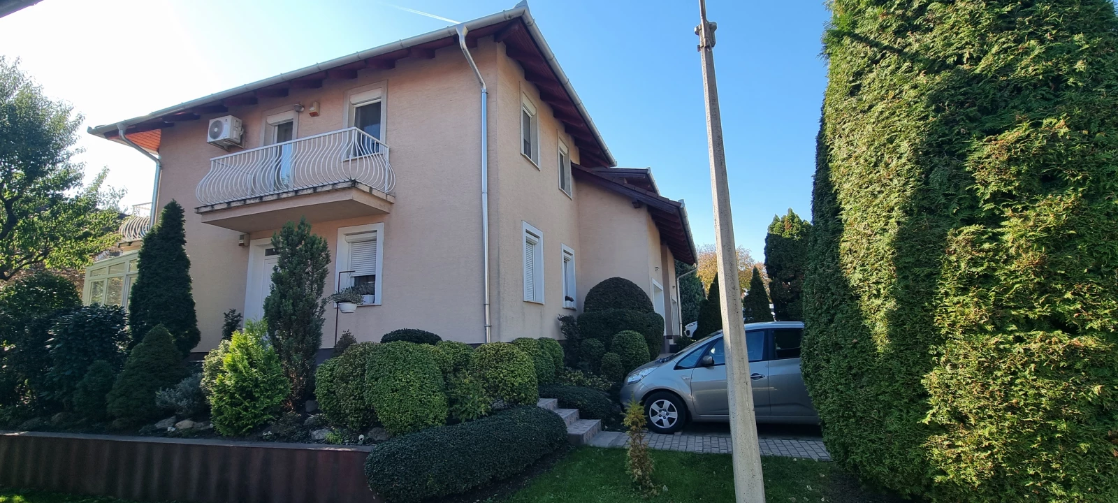 c3-1-name c2-19-name, Érd