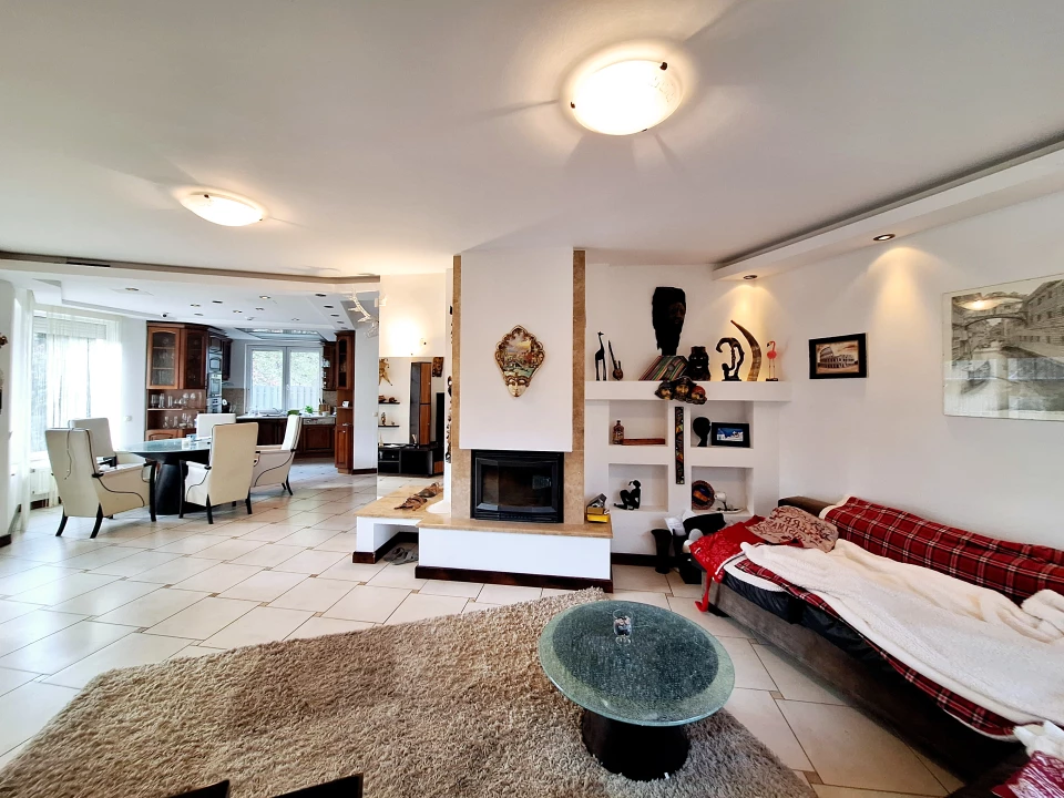 Eladó sorház, Érd