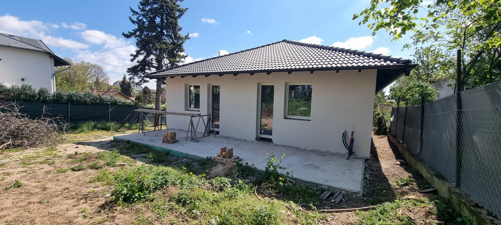 Eladó családi ház, Érd