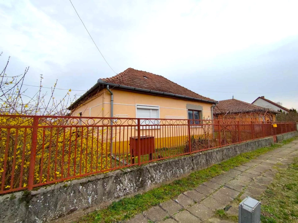 For sale house, Császártöltés