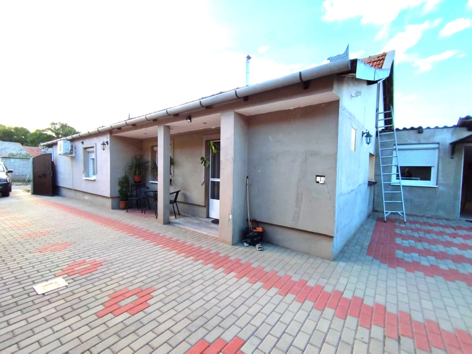 Eladó családi ház, Jánoshalma