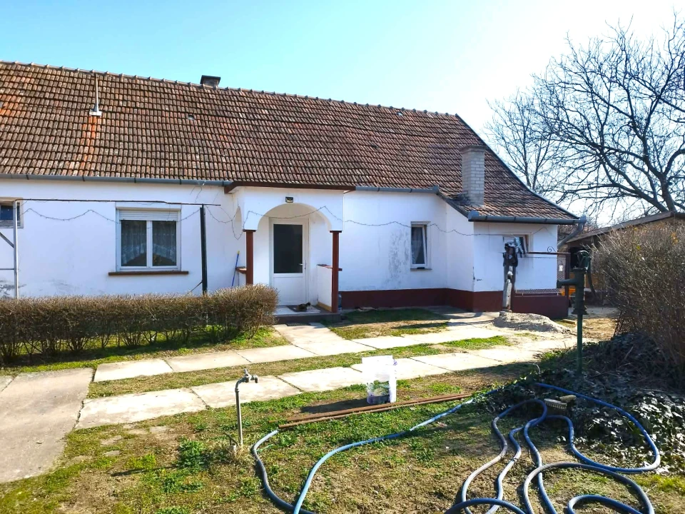 Eladó családi ház, Jánoshalma