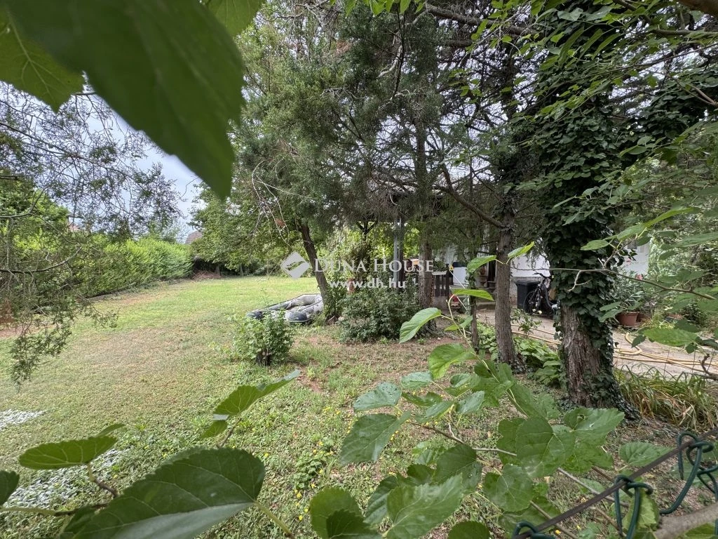 For sale house with a garden, Csopak