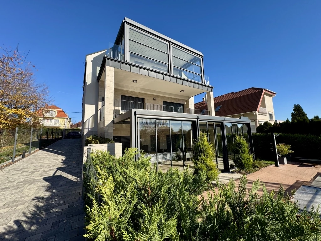 Eladó lakás, Balatonfüred