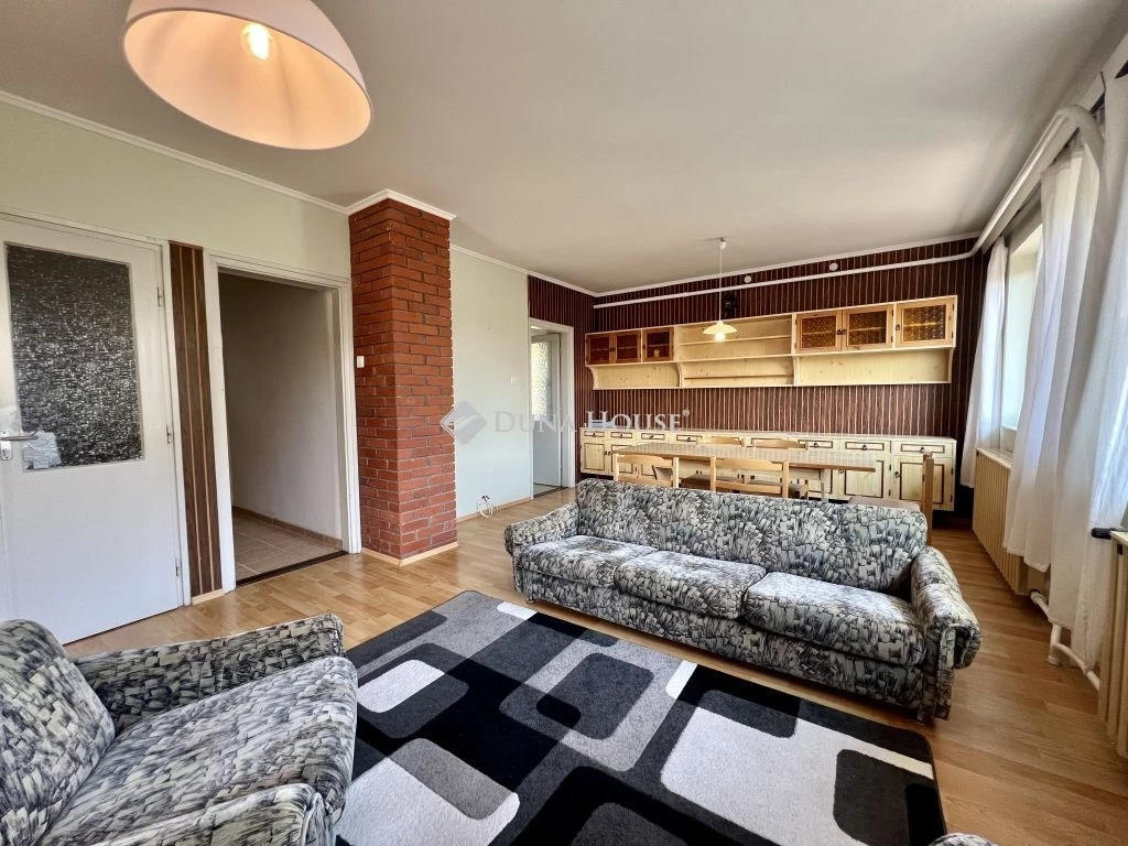 Eladó ház, Veszprémfajsz