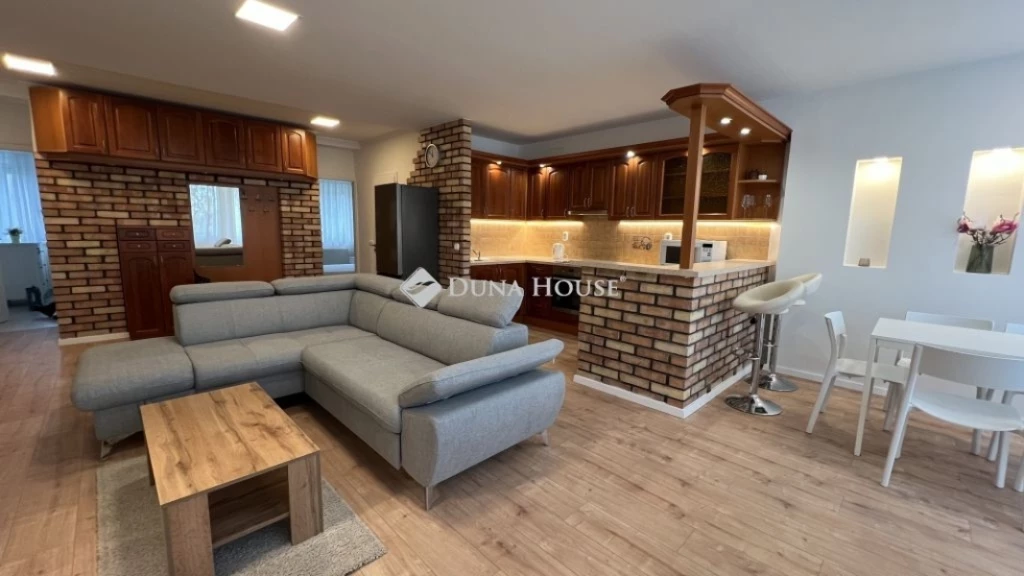 For rent brick flat, Balatonfüred