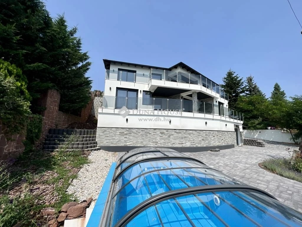 c3-1-name c2-1-name, Balatonalmádi