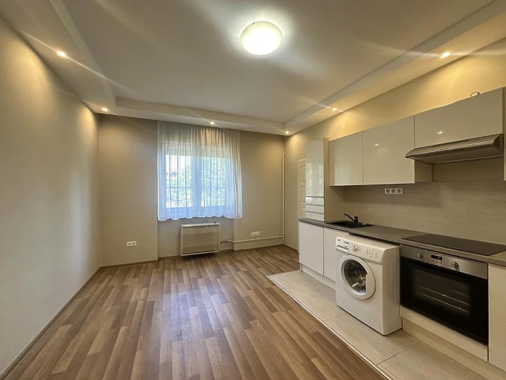 Eladó téglalakás, Budapest XIV. kerület, Alsórákos