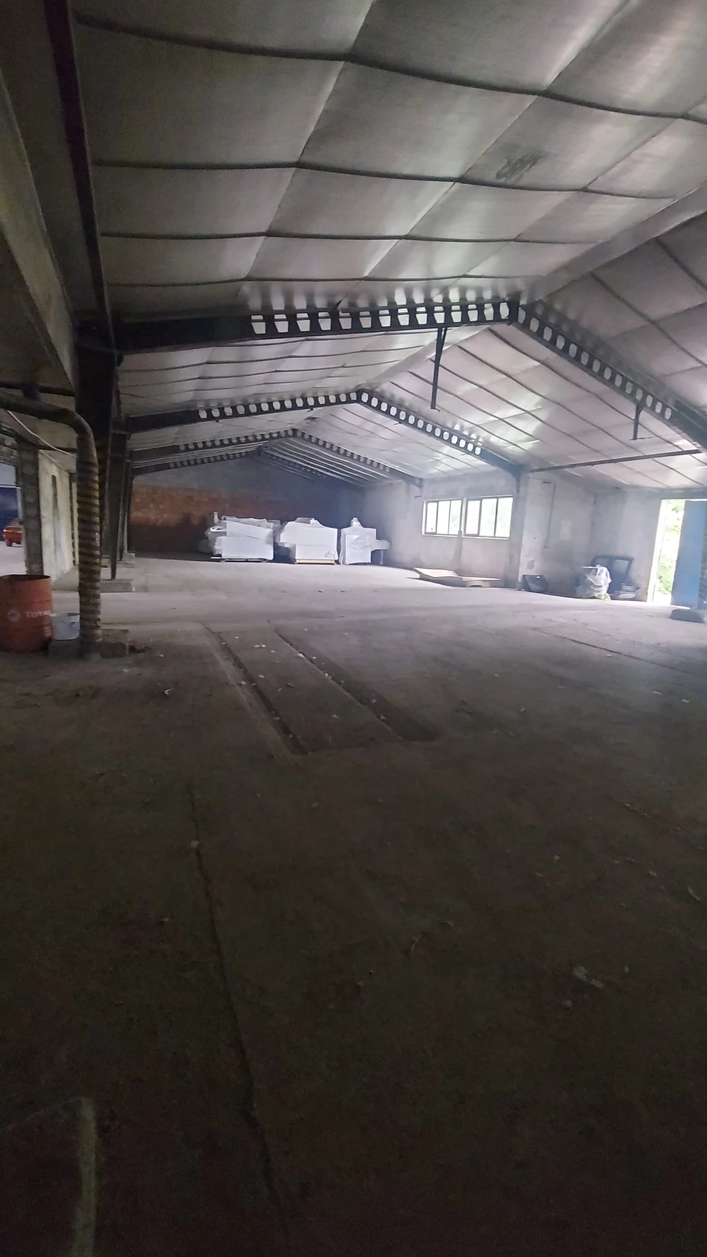 Tatabányán 780nm-es telephely bérbeadó!