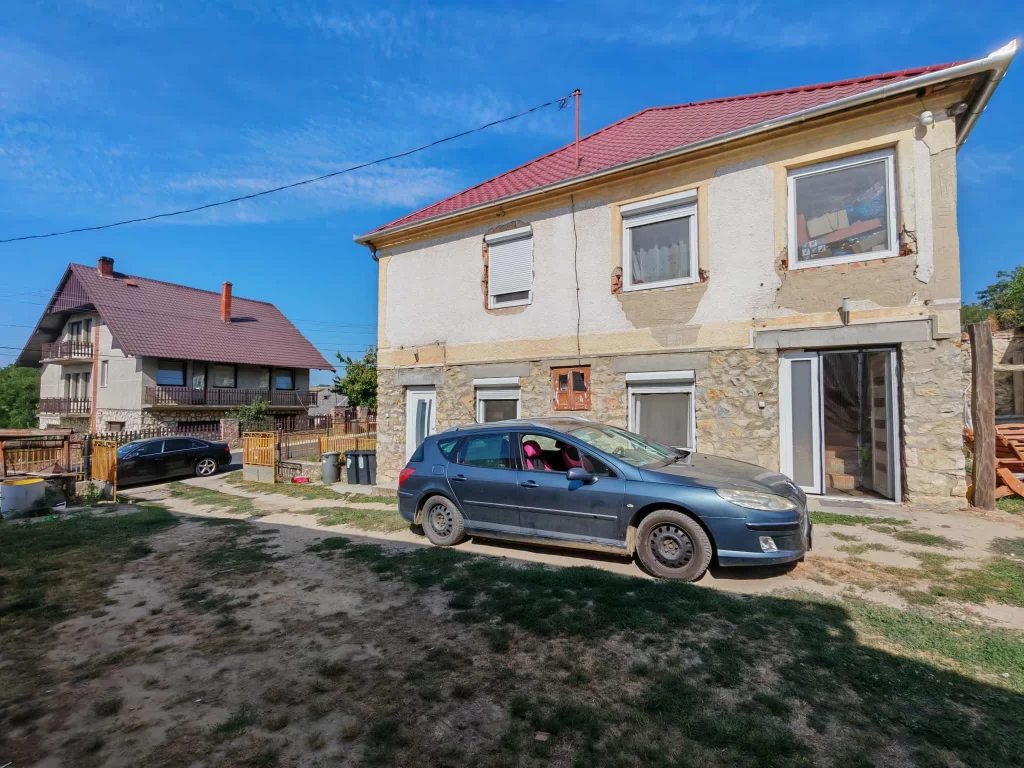 Tágas családi ház eladó Súron – ahol otthonra talál a család