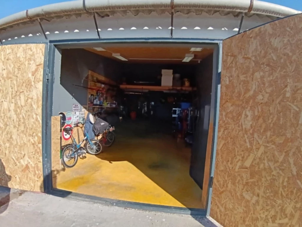 c3-1-name c2-74-name, Oroszlány