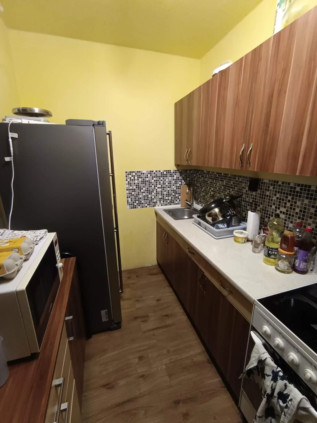 Eladó 3 szobás, örökpanorámás panellakás Oroszlányban!