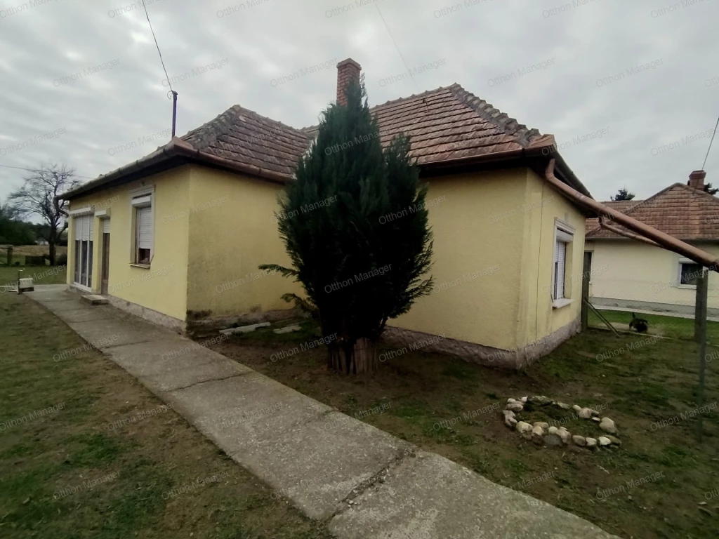 For sale house, Mesztegnyő