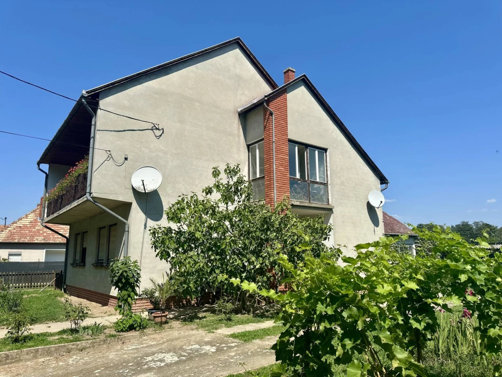 Eladó családi ház, Mesztegnyő