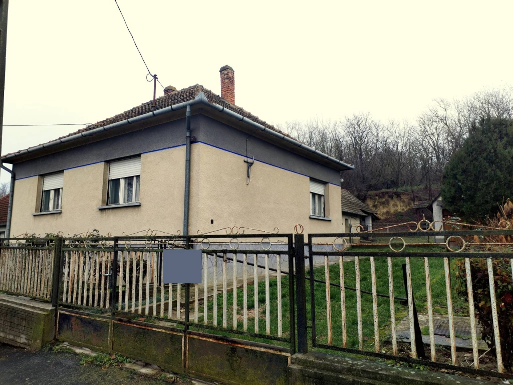 Eladó családi ház, Szentgyörgyvár