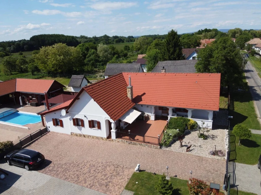 Eladó családi ház, Vörs