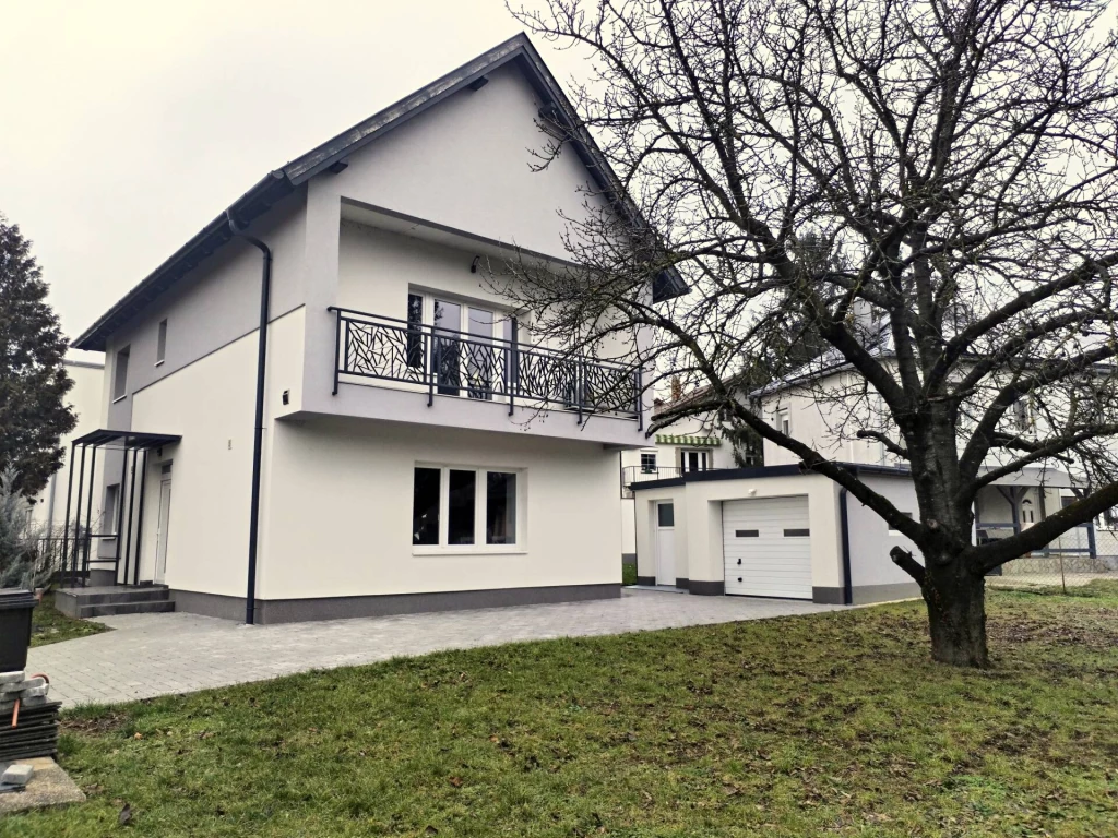 Eladó családi ház, Hévíz